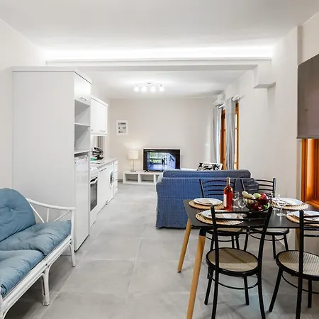 Aroma Accommodations Kivérion Buitenkant foto